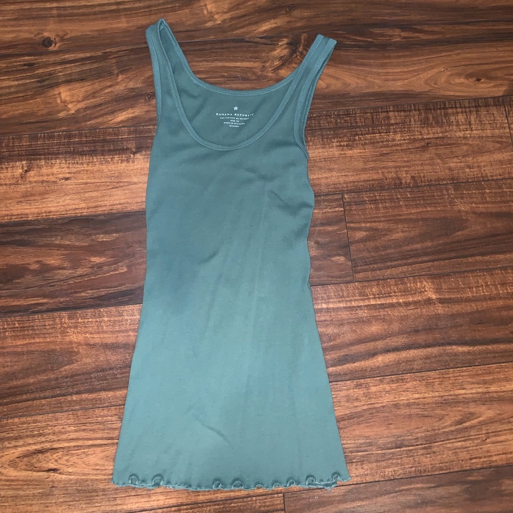 banana republic lettuce tank